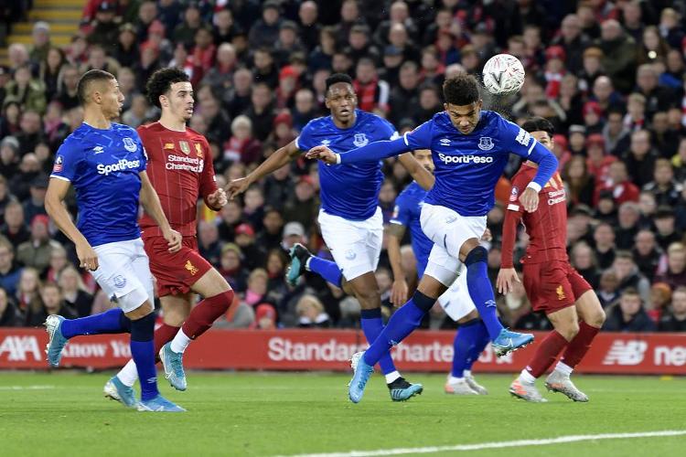 德转列英冠历史身价TOP15：布恩迪亚3500万第1，格拉利什上榜（德转发布英冠历史身价前15：布恩迪亚3500万居首，格拉利什在列）