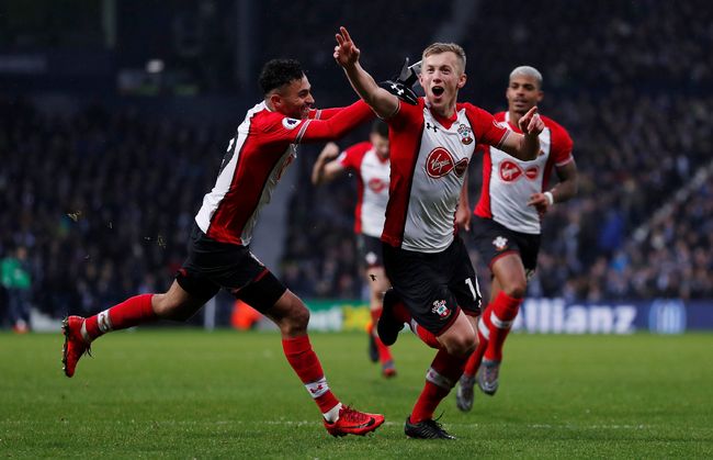 登国际舞台，泰州队“苏超”冠军奖杯亮相中国国际进口博览会（泰州队“苏超”冠军奖杯登上中国国际进口博览会舞台）