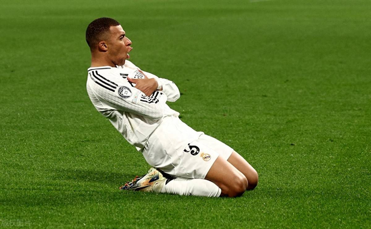 科瓦奇：我对施洛特贝克续约保持乐观；安塞尔米诺留到赛季末（科瓦奇看好施洛特贝克续约，安塞尔米诺将留队至赛季结束）