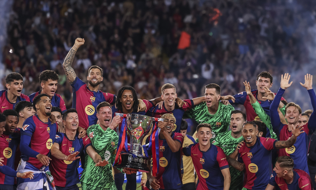 记者：孔蒂和那不勒斯的关系依然紧张，后者已经接触莫塔（记者称孔蒂与那不勒斯关系仍紧张，球队已接洽莫塔）