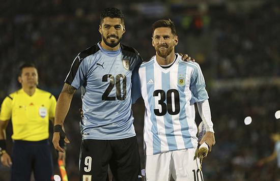 德转评年度最佳前锋：登贝莱、哈兰德、凯恩、姆巴佩入围（德转年度最佳前锋候选揭晓：登贝莱、哈兰德、凯恩、姆巴佩上榜）