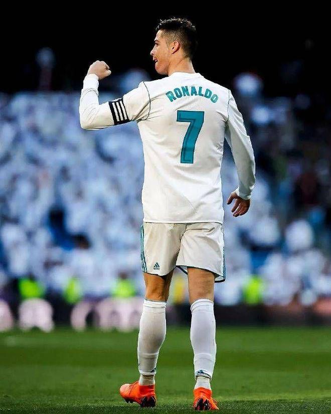 阿森纳算不算欧洲顶级？塔帅：我们没拿过欧冠，拜仁拿过六个（阿森纳够不够欧洲顶级？塔帅：我们没欧冠，拜仁有六座）