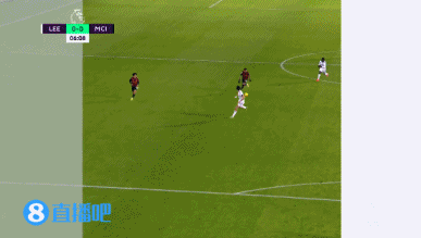 台州队赠沙埠窑青瓷姜糖礼盒，温州队回赠非遗茶饼（台州队以沙埠窑青瓷姜糖礼盒相赠，温州队以非遗茶饼回礼）