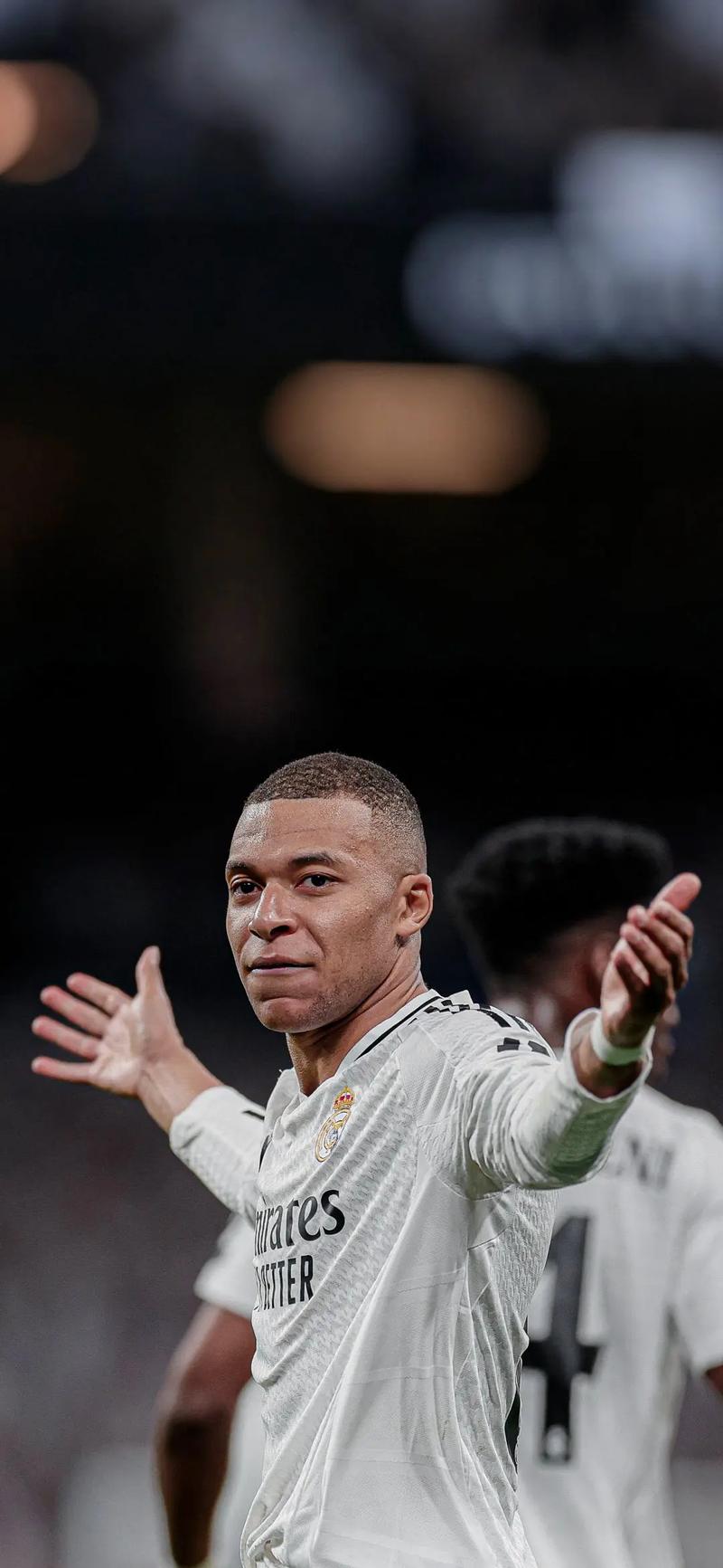 胡梅尔斯在巴黎主场回忆自己制胜的瞬间：我想念这里的角球（胡梅尔斯在巴黎主场忆致胜一刻：我怀念这片角旗区）