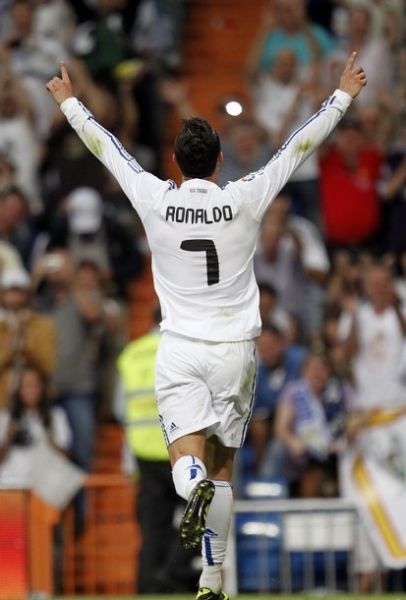 他站在角落，却决定了胜负（角落中的他，改写胜负）