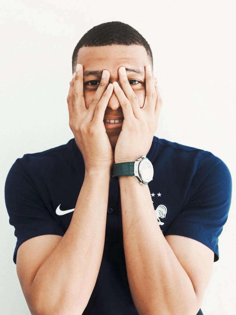 阿夫迪亚成50年来开拓者首位3场砍90+30+30球员（阿夫迪亚成开拓者50年来首人：三场合计90分30板30助）