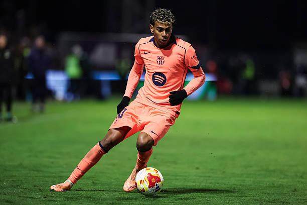 英媒：奥纳纳想回曼联夺回首发，如果不行可能去另一英超球队（英媒：奥纳纳盼重返曼联争夺主力，若无望将考虑转投其他英超队）