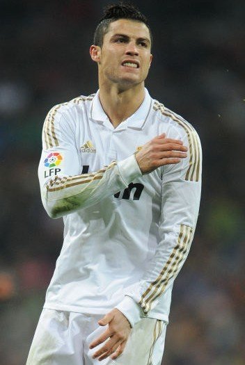 官方：澳大利亚裁判组执法海港客战柔佛，埃文斯担任主裁判（官宣：澳大利亚裁判团队执法海港客场对阵柔佛，埃文斯出任主裁）