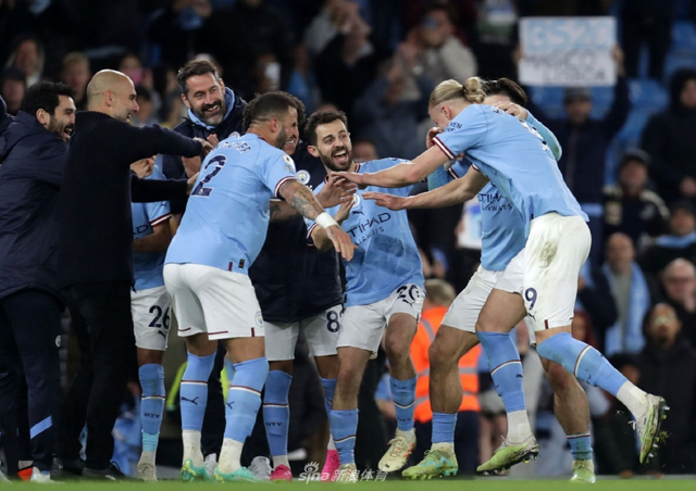 斯基拉：皇马只能在夏窗1000万回购帕斯，球员也不想冬窗转会（斯基拉称皇马仅能今夏以1000万回购帕斯，球员无意在冬窗转会）